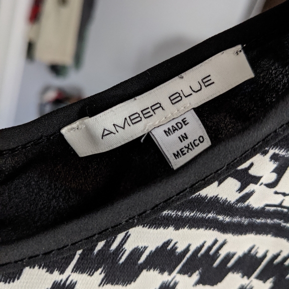 Sheer Top - Picture 3 of 3